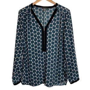 Suzy Shier Teal Geo Print V Neck Long Sleeve Blouse